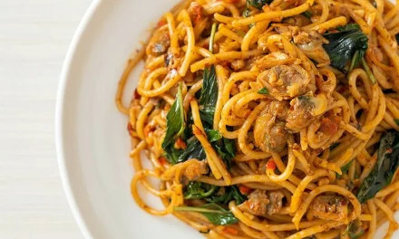 Mie Gomak: Sensasi Pedas Dan Gurih Khas Sumatra Utara