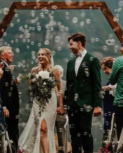 Pernikahan Gen Z Viral! Ada Hutan Bambu Hingga Hujan Gelembung, Unik Banget