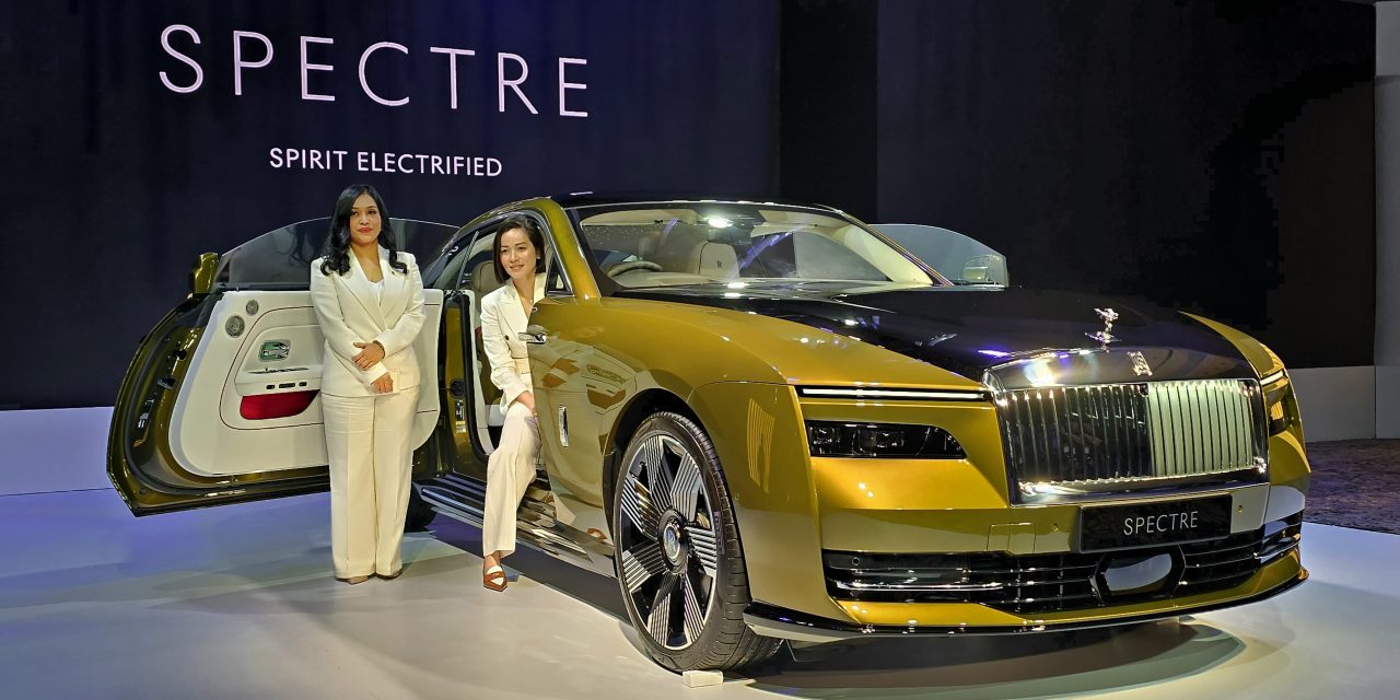 Mobil Listrik Sultan: Rolls-Royce Spectre Hadir & Harga Fantastis