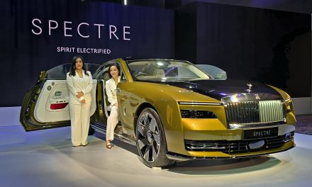 Mobil Listrik Sultan: Rolls-Royce Spectre Hadir & Harga Fantastis