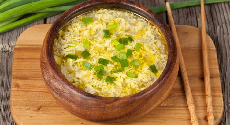 Sup Telur: Hidangan Sederhana Yang Penuh Gizi Dan Nikmat