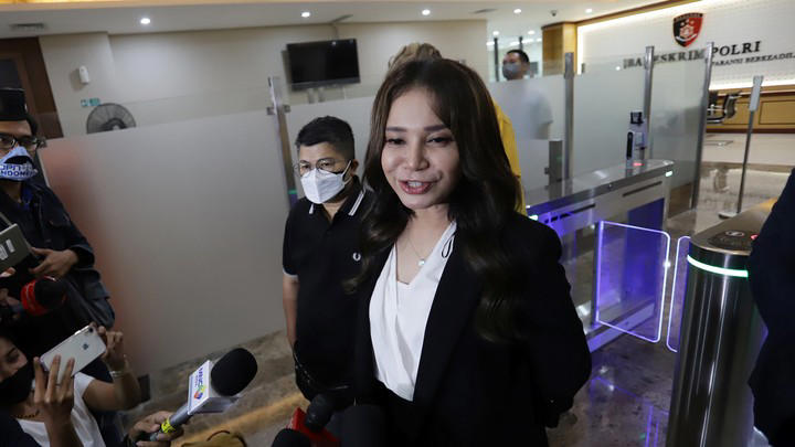 Rossa: Isu Fitnah, Pelaku Di Wajibkan Minta Maaf Secara Terbuka