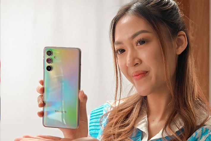 Samsung Galaxy M54 5G: Performa Kelas Atas, Harga Terjangkau