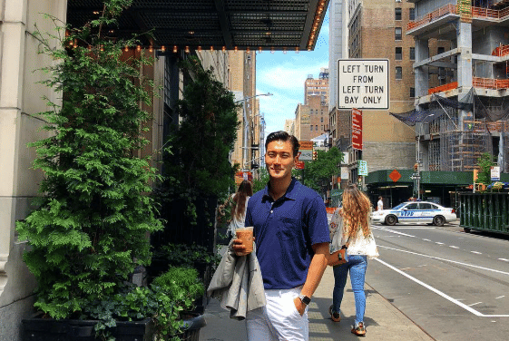 Boyfriend Material Choi Siwon: Gaya Santai Penuh Pesona