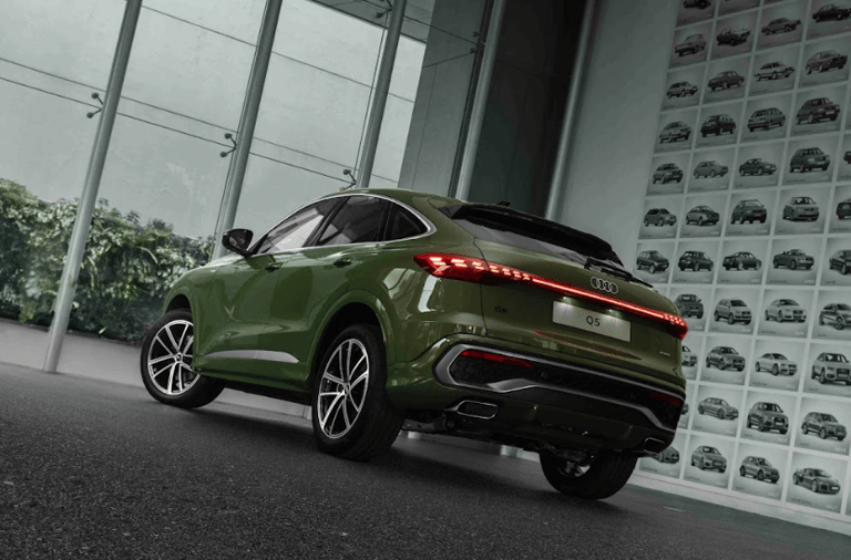 SUV Premium Naik Level! Audi Q5 Sportback Desain Lebih Sporty