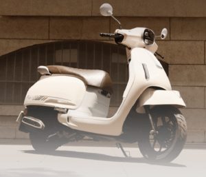 Honda F125: Skutik Retro Stylish Yang Siap Jadi Ikon Anak Muda