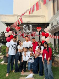 Bikin Salfok! Fuji & Rakin Khan Jadi Pasangan Saat Lomba 17-An