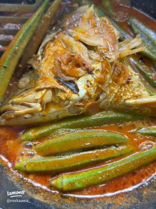 Auto Lahap! Gulai Kepala Nila Dengan Kuah Santan Kaya Rempah
