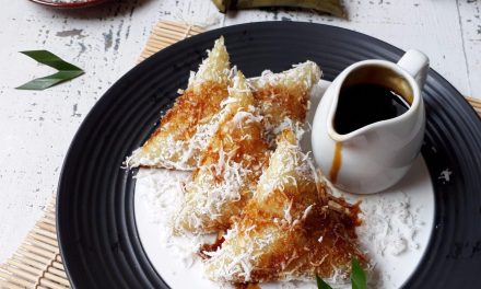 Manis Gurih! Lupis Tradisional Jadi Jajanan Pasar Favorit
