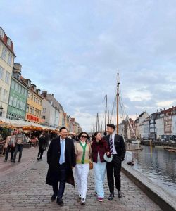 Tampil Elegan! Gaya Jessica Mila Babymoon Di Kota Copenhagen